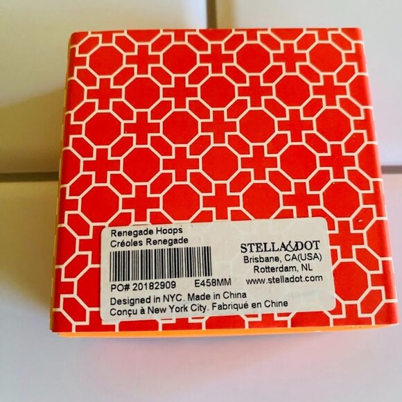 Stella & Dot Renegade Hoops Mixed Metal Brand New - Picture 5 of 6